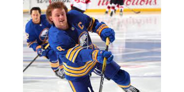 Jack Eichel toipumisen jälkeen on parempi kuin koskaan